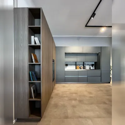 Cucina ad angolo in laminato opaco a prezzo scontato 40%