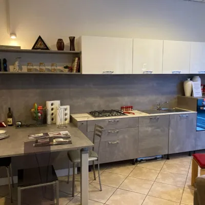 Cucina altri colori design con penisola Dema Quadra a soli 4100�