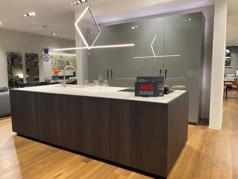 Cucina design ad isola Modulnova Float  a prezzo ribassato