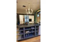 Cucina moderna ad isola Dibiesse con finitura grigia a 9500.