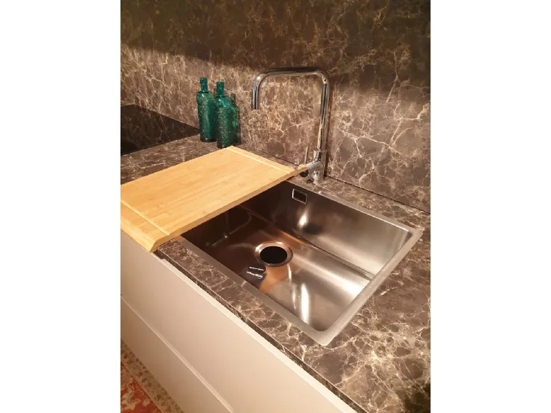 Cucina a prezzo scontato lineare moderna Spring lesmo Dibiesse