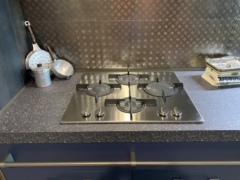 Cucina lineare in legno blu Diesel get together a prezzo scontato