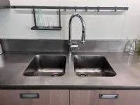 Cucina con penisola in legno a prezzo scontato 45%