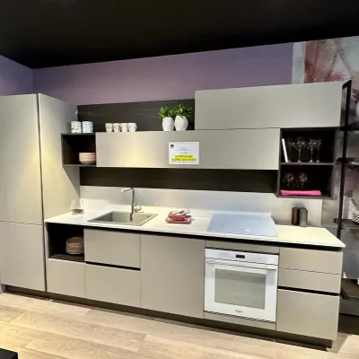 Cucina lineare in laccata opaco grigia Domino a prezzo scontato