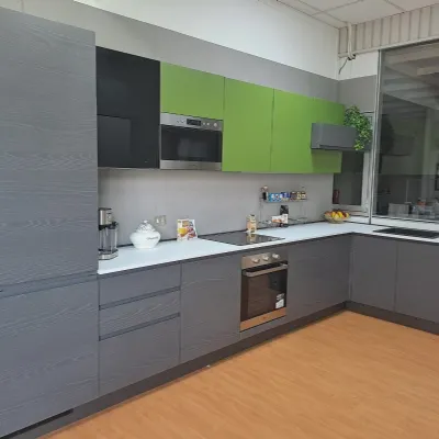 Cucina grigia moderna ad angolo Essebi Zenit a soli 7495