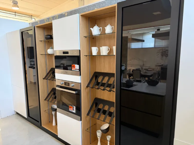 Cucina altri colori design con isola Futura kaori Evo cucine in offerta