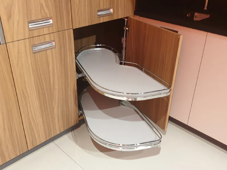 Cucina Falegnameria italiana moderna ad angolo noce in laminato materico Milano 