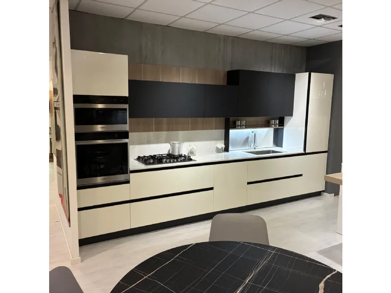 Cucina moderna lineare Colibri Forma 2000 a prezzo scontato