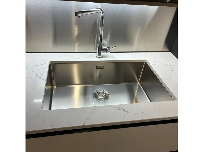 Cucina moderna lineare Colibri Forma 2000 a prezzo scontato