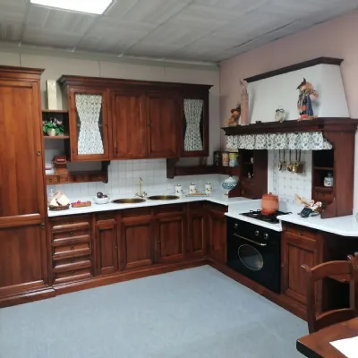 Cucina noce classica ad angolo La cascina Frame a soli 16900