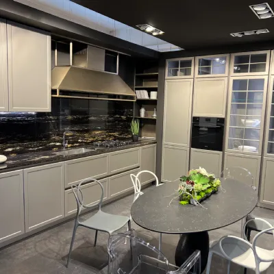 Cucina ad angolo in laccato opaco grigio Frame a prezzo scontato