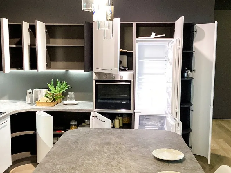 Cucina con isola Mobilturi Gaia SCONTATA 74%