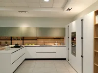 Cucina bianca moderna con penisola Gentili group Time gola  a soli 12500 Euro