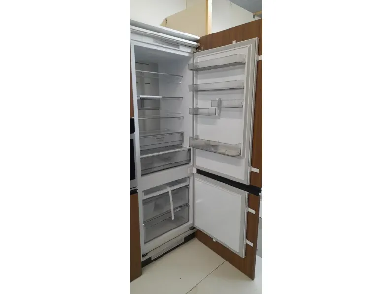 Cucina noce moderna lineare Giannei Nexus tabacco a soli 7190€