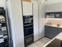 Cucina Glass con penisola Arredo3 con un ribasso imperdibile