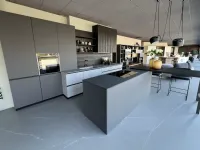Cucina grigia design con isola Cucina tratto  Meson's cucine in offerta