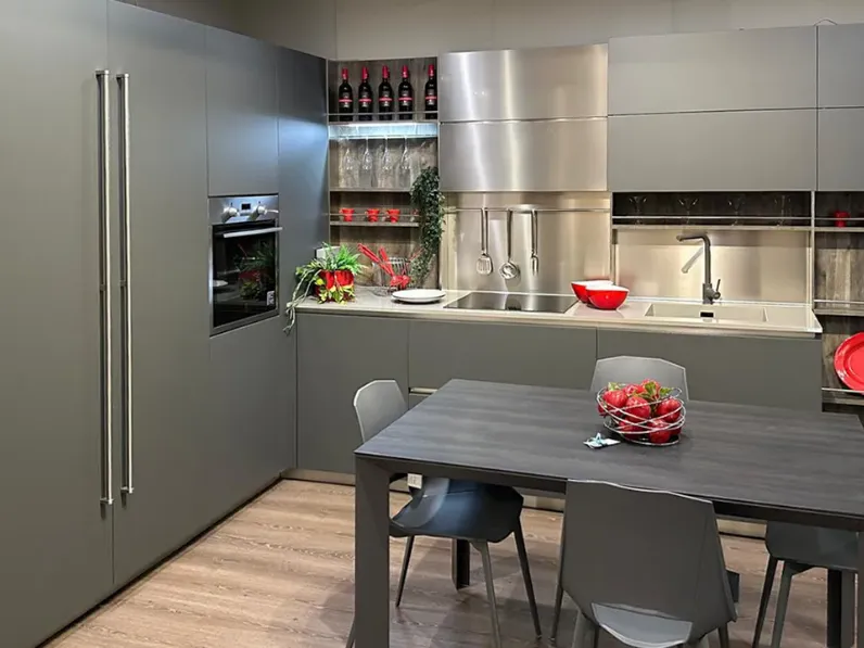 Cucina ad angolo in polimerico a prezzo ribassato 49%