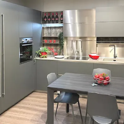 Cucina grigia moderna ad angolo La casa moderna Tag seta a soli 9950 Euro