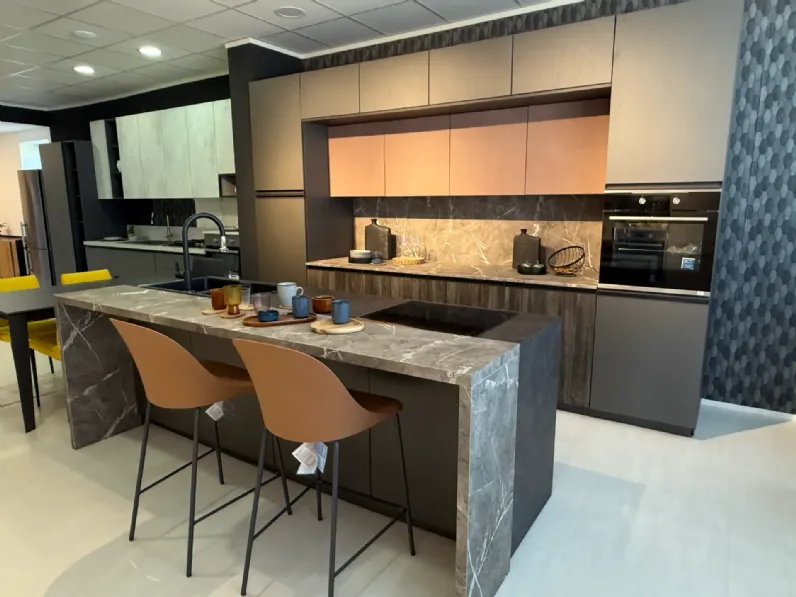 Cucina a PREZZI OUTLET in laminato materico Arrex -30%