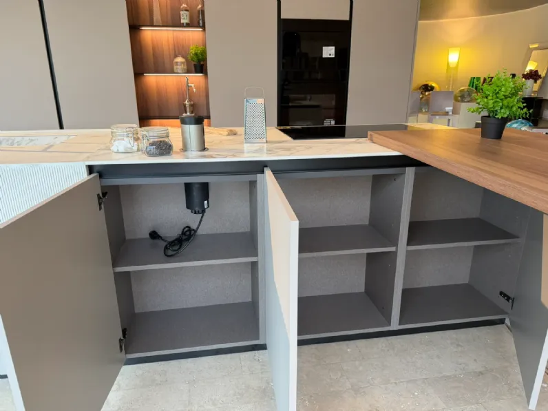 Cucina a PREZZI OUTLET in laccata opaco Binova -56%