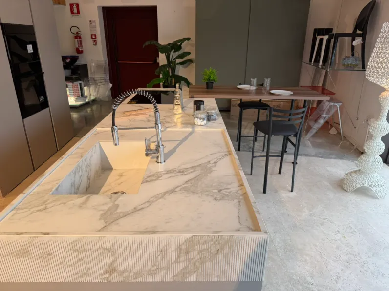 Cucina a PREZZI OUTLET in laccata opaco Binova -56%