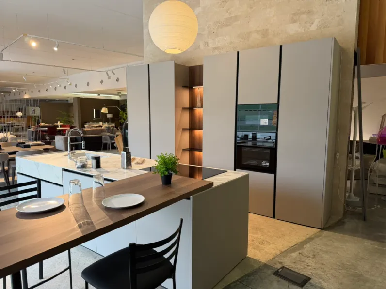 Cucina a PREZZI OUTLET in laccata opaco Binova -56%