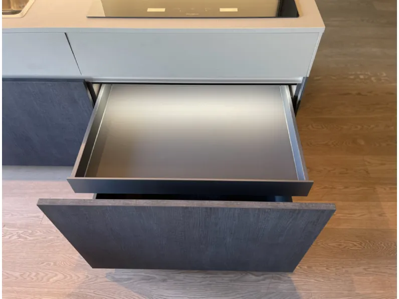 Cucina lineare in melaminico a prezzo ribassato 45%