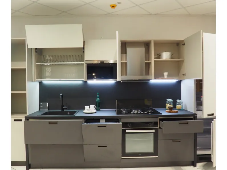 Cucina moderna lineare Cucina sax Scavolini a prezzo ribassato