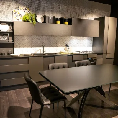 Cucina grigia design lineare Creativa Lube cucine in Offerta Outlet