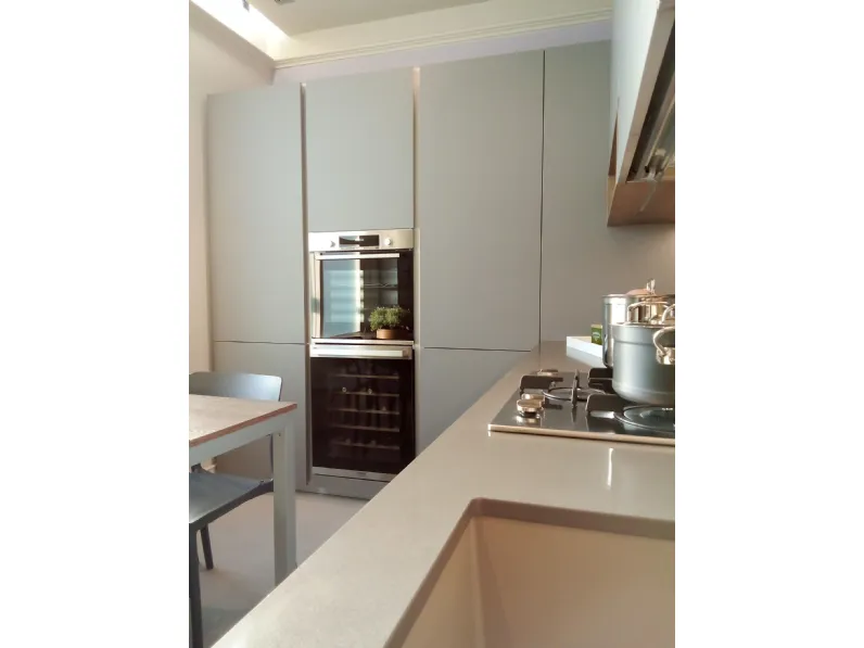 Cucina grigio moderna ad angolo Agata Nova cucina in Offerta Outlet