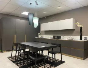 Cucina grigio moderna ad angolo Delinea Scavolini a soli 11000€