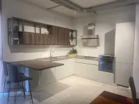 Cucina grigio moderna ad angolo Formalia Scavolini in offerta