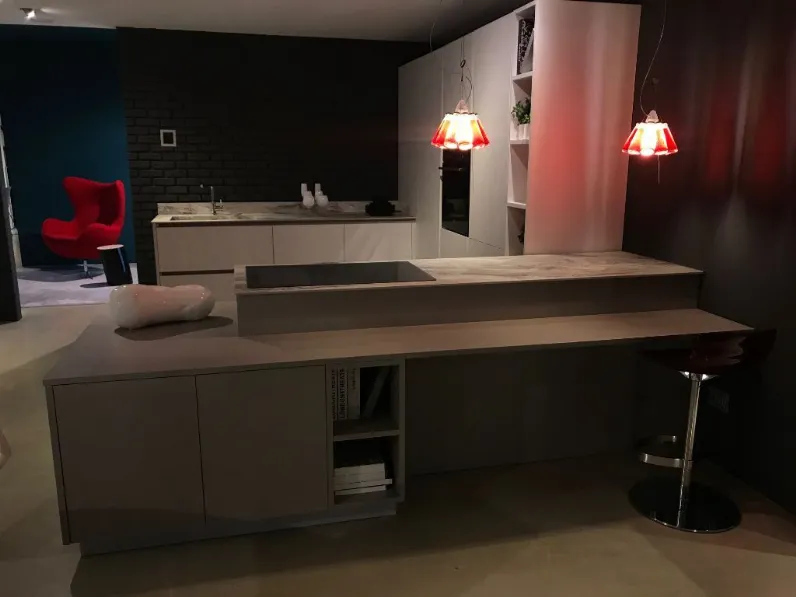 Cucina grigio moderna ad angolo Maxima 2.2 Cesar in Offerta Outlet