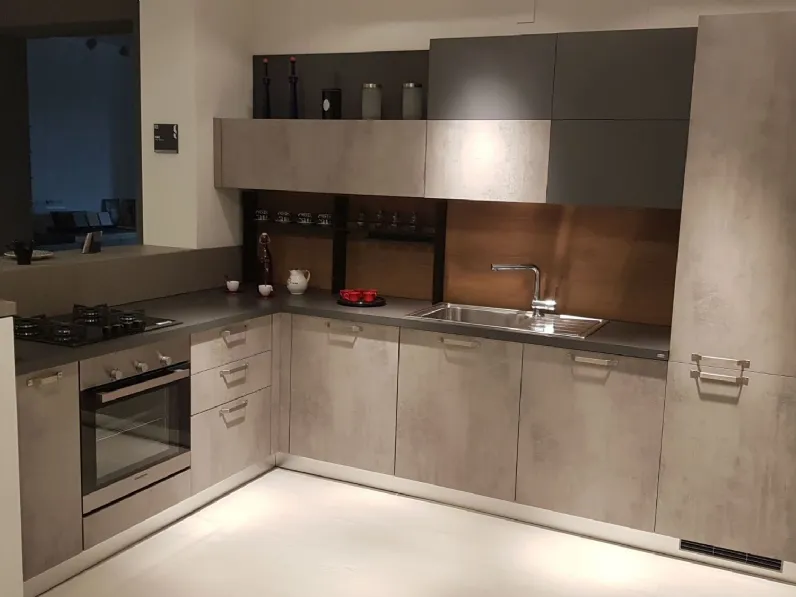 Cucina grigio moderna ad angolo Sax Scavolini