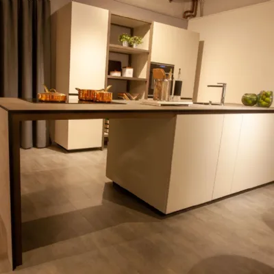 Cucina grigio moderna ad isola Forma mentis Valcucine in Offerta Outlet