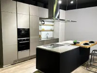 Cucina grigio moderna ad isola Lounge pro  Veneta cucine a soli 14300