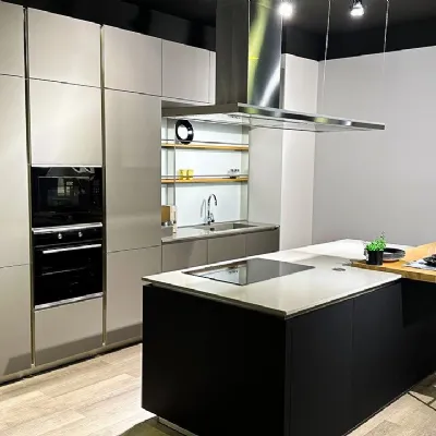 Cucina grigio moderna ad isola Lounge pro  Veneta cucine a soli 14300