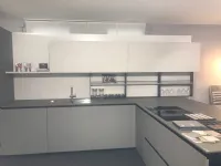 Cucina grigio moderna con penisola Ak projet Arrital cucine