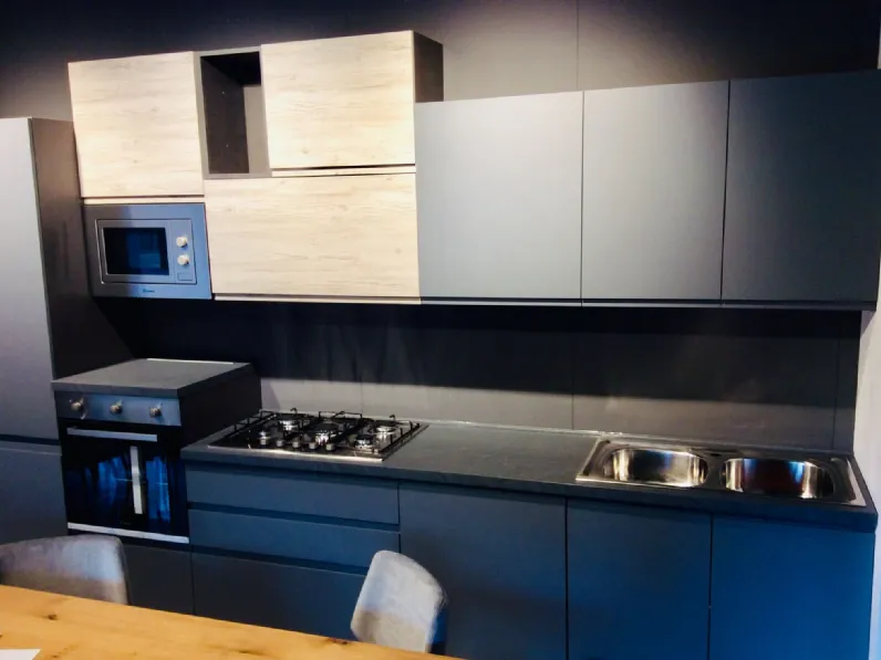 Cucina in laccato opaco Artigianale a PREZZI OUTLET -34%