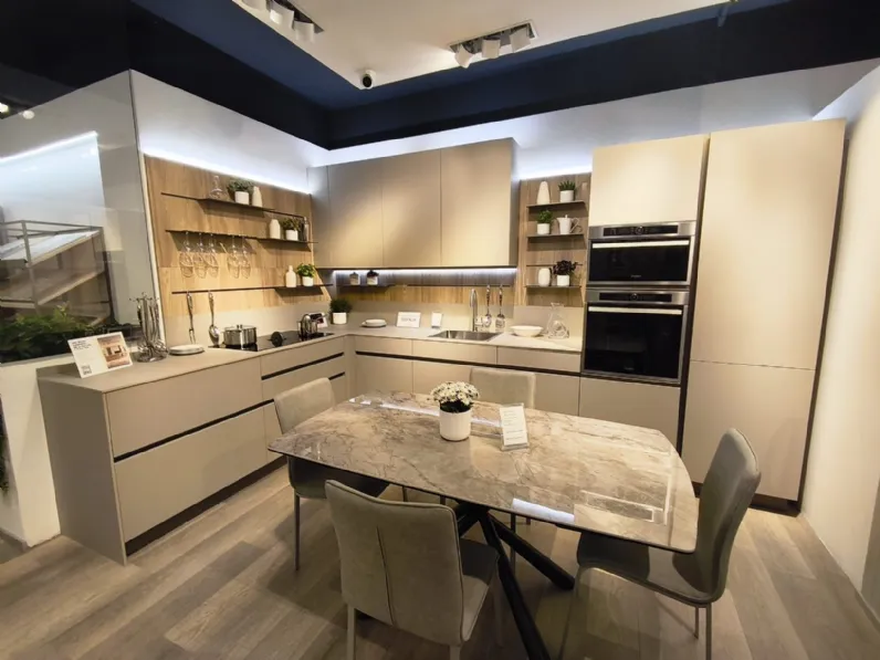 Cucina Iconica di Veneta cucine in Offerta Outlet -46%