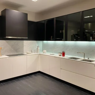 Cucina bianca moderna ad angolo Varenna Artex a soli 16900