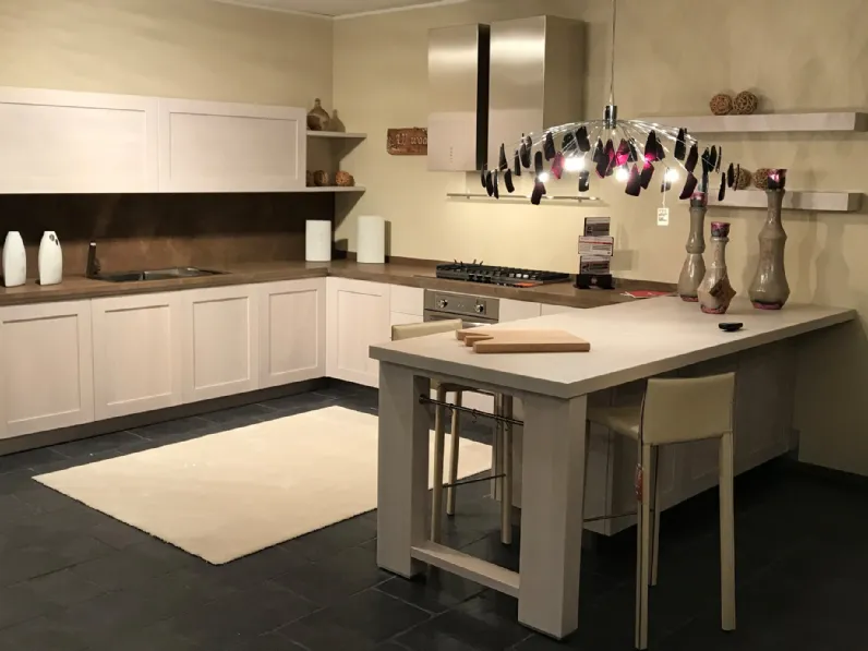 Progetta la tua cucina Eko Oldline con penisola e sconto vantaggioso!
