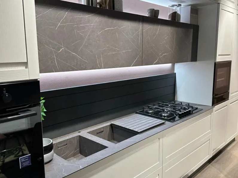 Cucina moderna lineare Incanto Mobilturi a prezzo ribassato