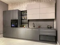 Cucina lineare in legno a prezzo scontato del 60%! Progettata da un architetto.