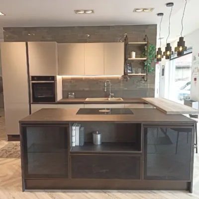 Cucina industriale con isola Diesel open workshop Scavolini a prezzo scontato
