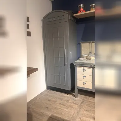 Cucina industriale lineare Dispensa Marchi cucine a prezzo scontato