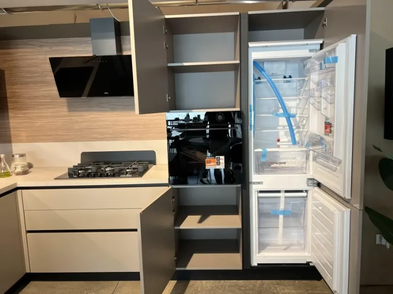Cucina Infinity ad angolo Stosa con un ribasso imperdibile