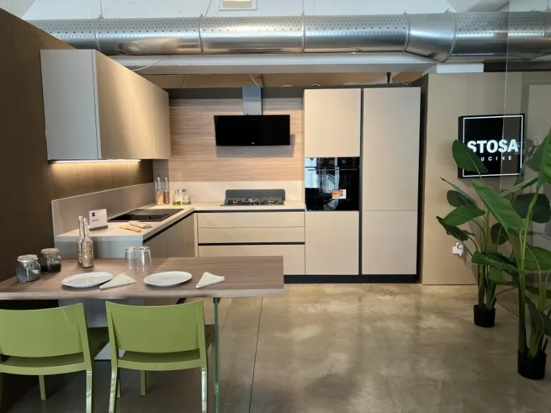 Cucina Infinity ad angolo Stosa con un ribasso imperdibile