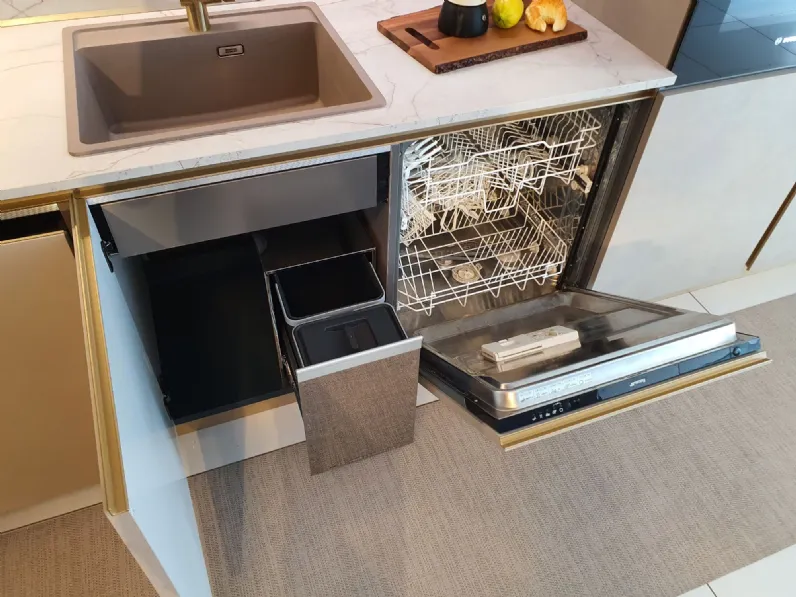 Cucina con penisola Arredo3 K4 kali SCONTATA 44%