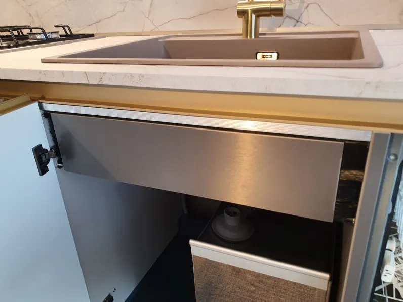 Cucina con penisola Arredo3 K4 kali SCONTATA 44%